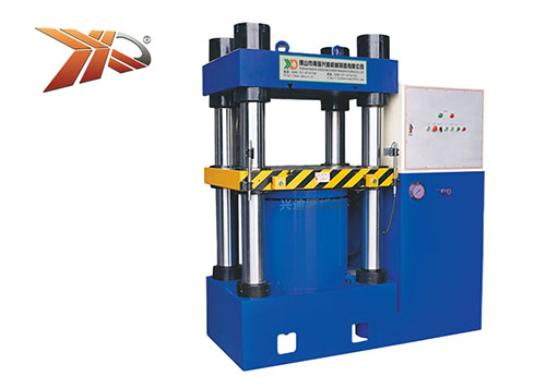 上移式四柱液壓機(jī)設(shè)備